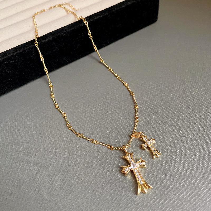 Minimalist Multi-Layer Stackable Clavicle Necklace - Trendy, Versatile Design for Women