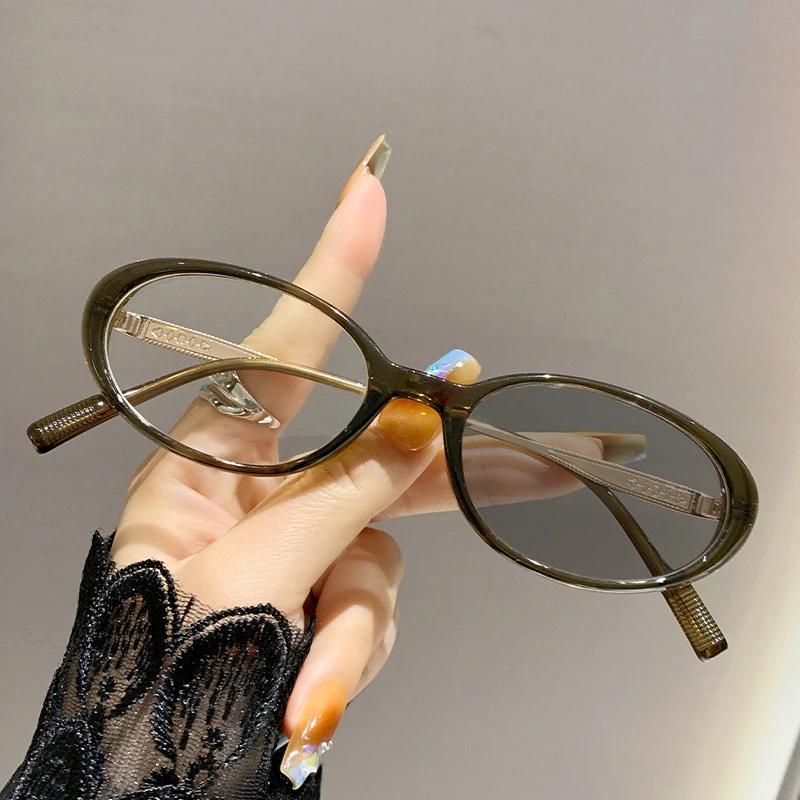 Oval Frame Pochromic Myopia Glasses for Women Color Changing Anti Blue Light Outdoor UV Protection Near Sighted Eyewear