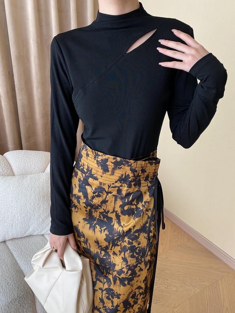 Sinan Stylish Exposed Seam French High-Collar Stretch T-Shirt SN4204