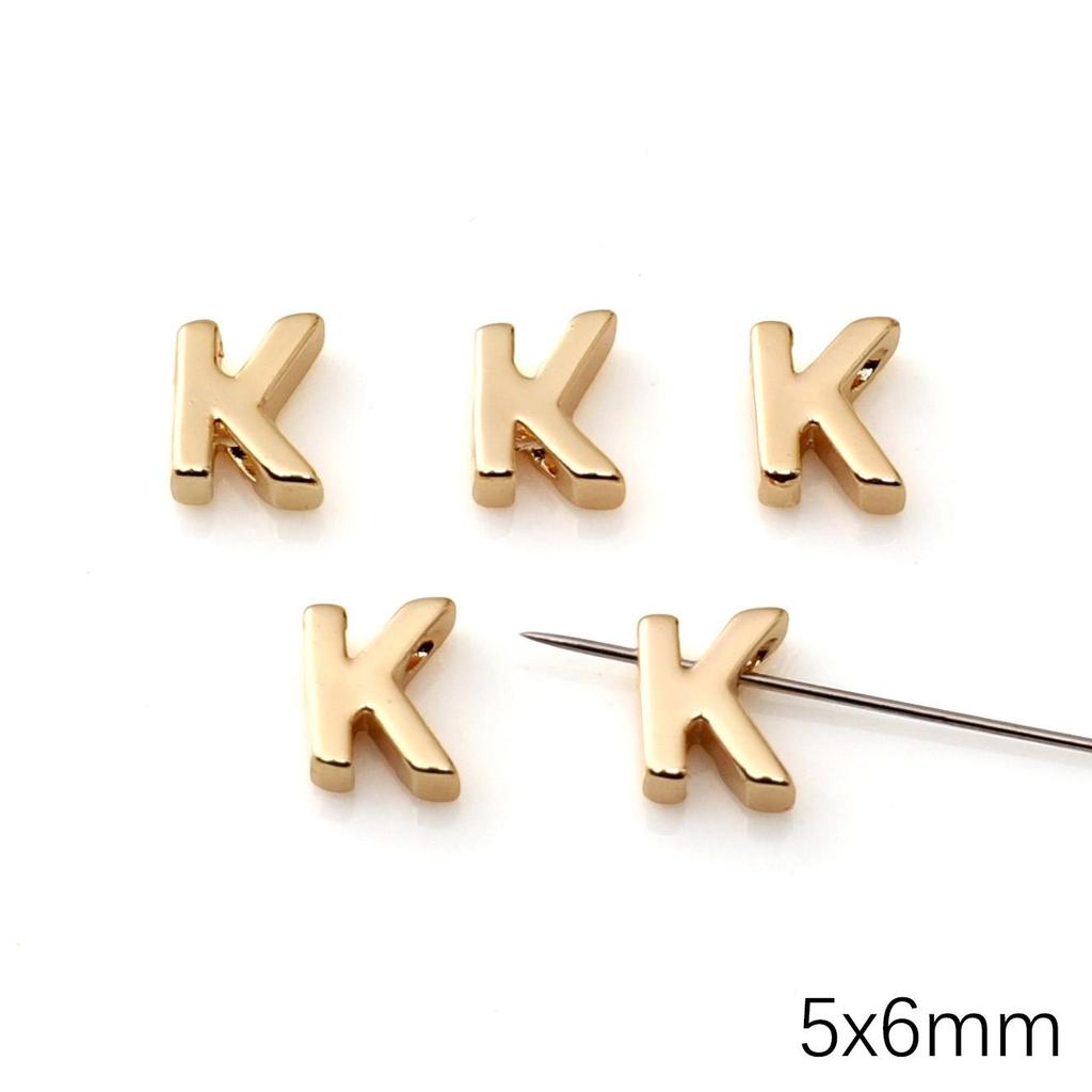 Mini Ciondolo Lettera Inglese in Rame per Creazione Gioielli Fai da Te Componenti Accessori