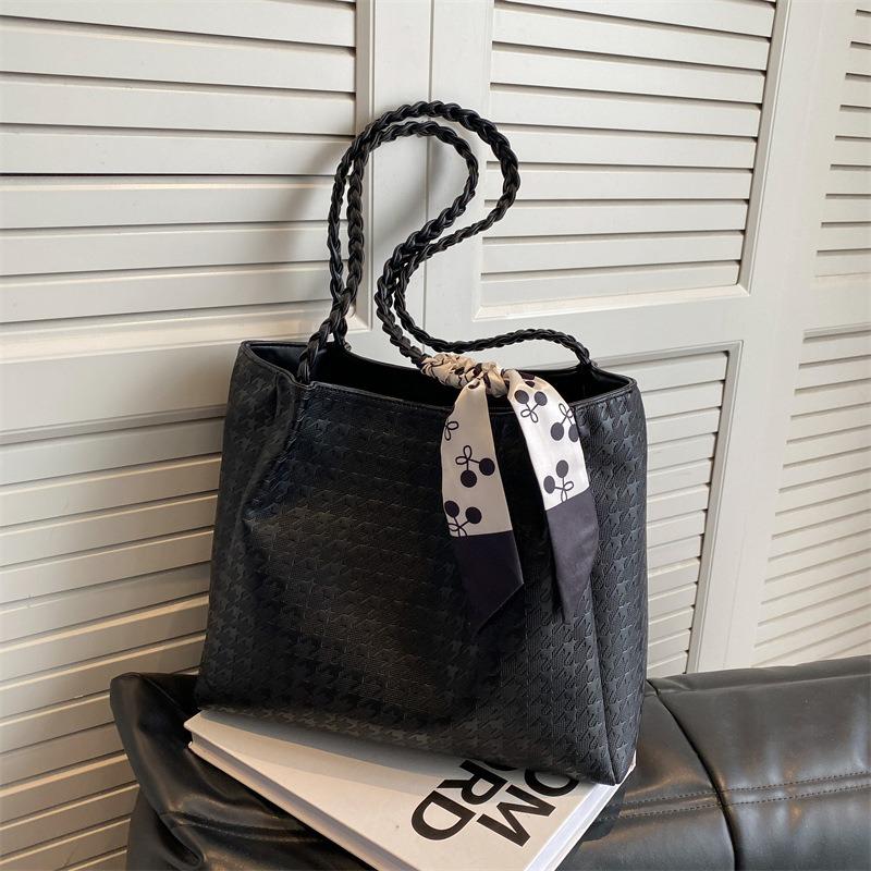 High-end foreign-style large-capacity bags, new women's bags, fashionable commuter shoulder bags, summer popular tote bags