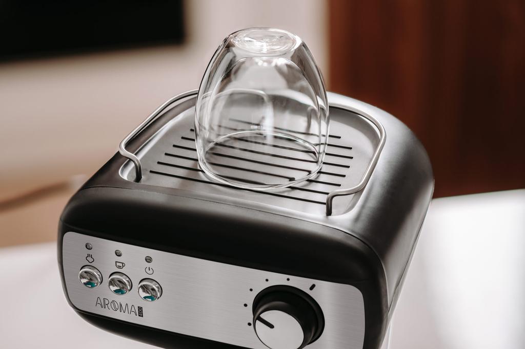 Teesa Aroma 400 pressure coffee machine with frother 15 bar 850W