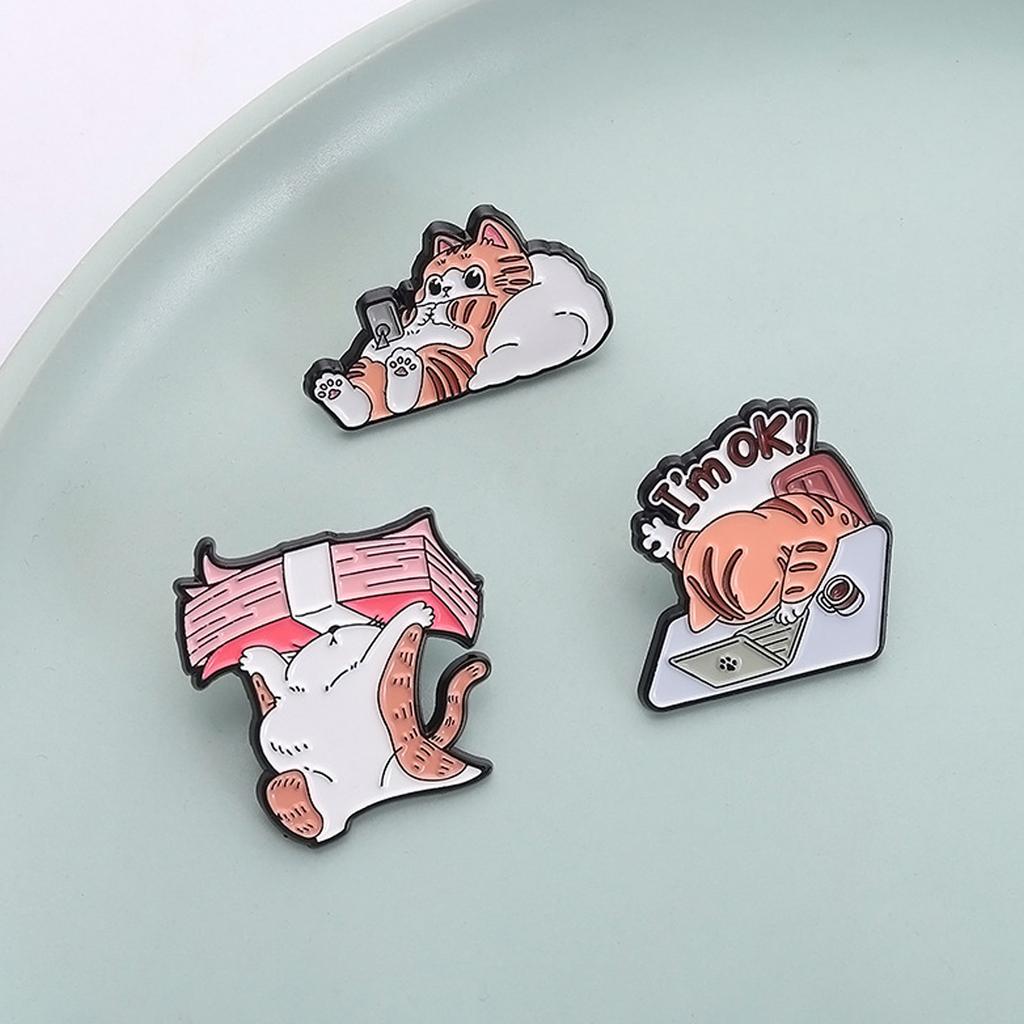 Playful Orange Cat Brooch For Casual Outfits Zinc Alloy Chest Decoration Accessory Great Gift For Cat Lovers