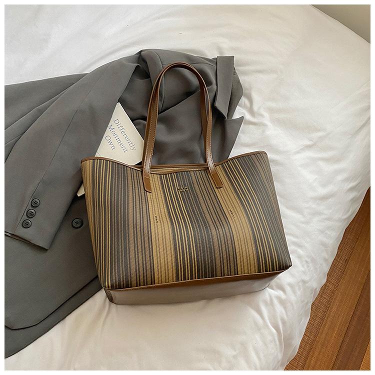 Handheld Women's Bag New Tote Bag Women's Bag Women's Summer Large-capacity Bag Women's 2025 Commuting Shoulder Out Armpit Bag