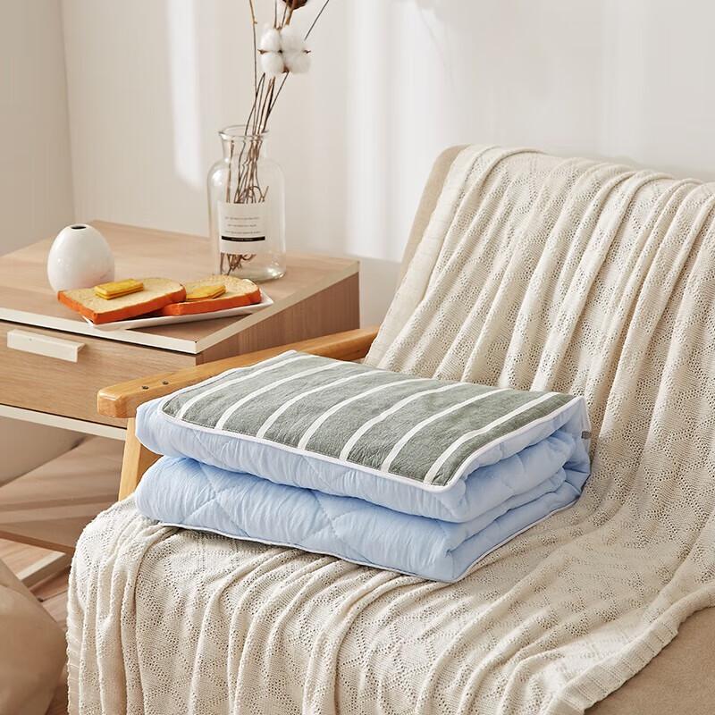 Hengyuanxiang TDK1001-5 All Cotton Green Stripe Cushion Blanket
