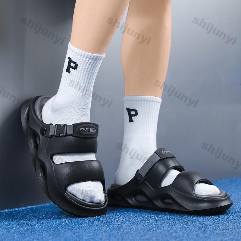 Fashion Men's Sandals New Summer Outdoor Breathable Soft Sole Non Slip Sandals Lightweight Comfortable Fashion Height Increase Slippers