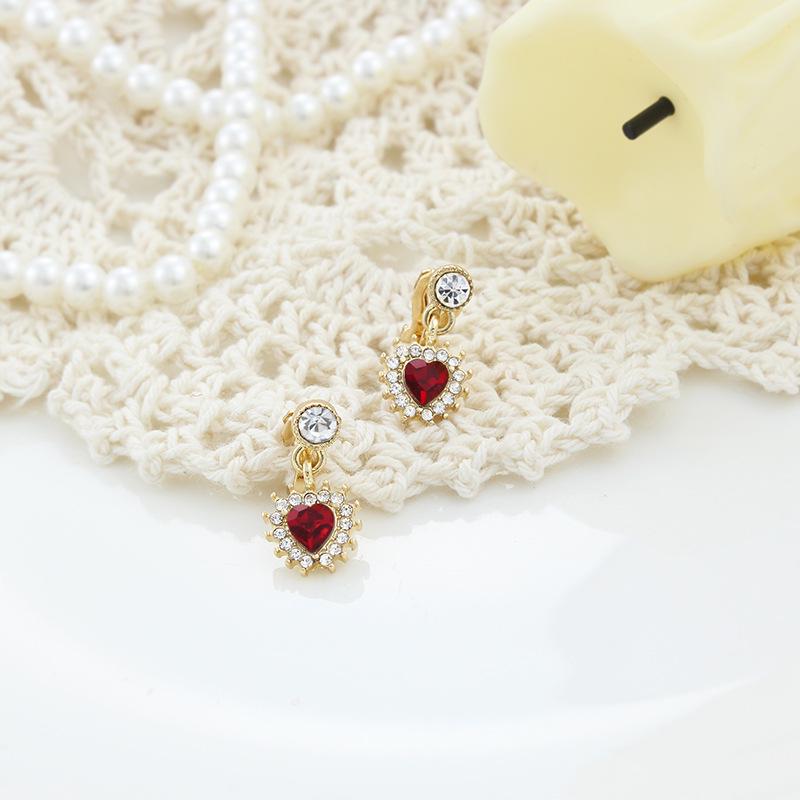 Burgundy Heart Rhinestone Earrings, s925 Sterling Silver, Gold-Plated Studs – Fashionable Luxury Women s Jewelry золотой