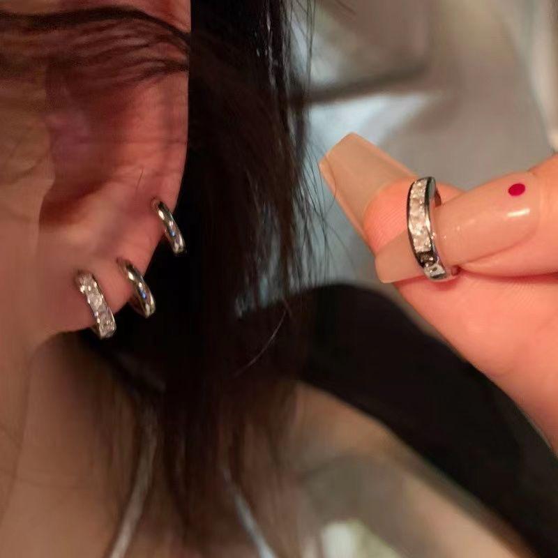 4-Piece Set: Sleep-Friendly, Exquisite Niche Design Earrings for Women