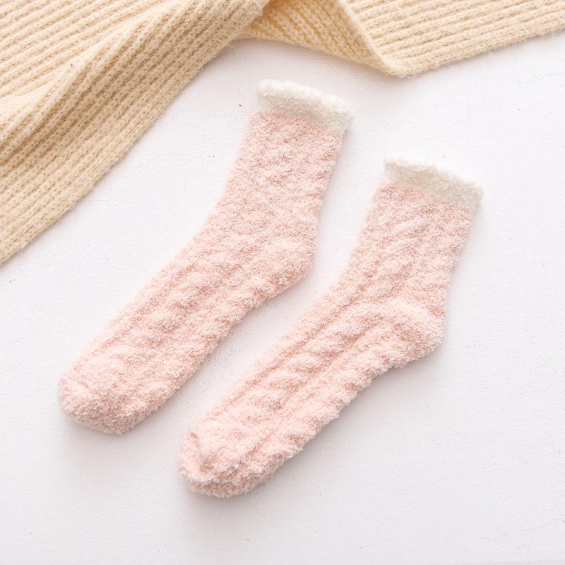 Kadın Mercan Polar Uzun Konçlu Çoraplar - Sonbahar & Kış Uyku ve Konforu için Kalın, Sıcak Orta Konçlu.