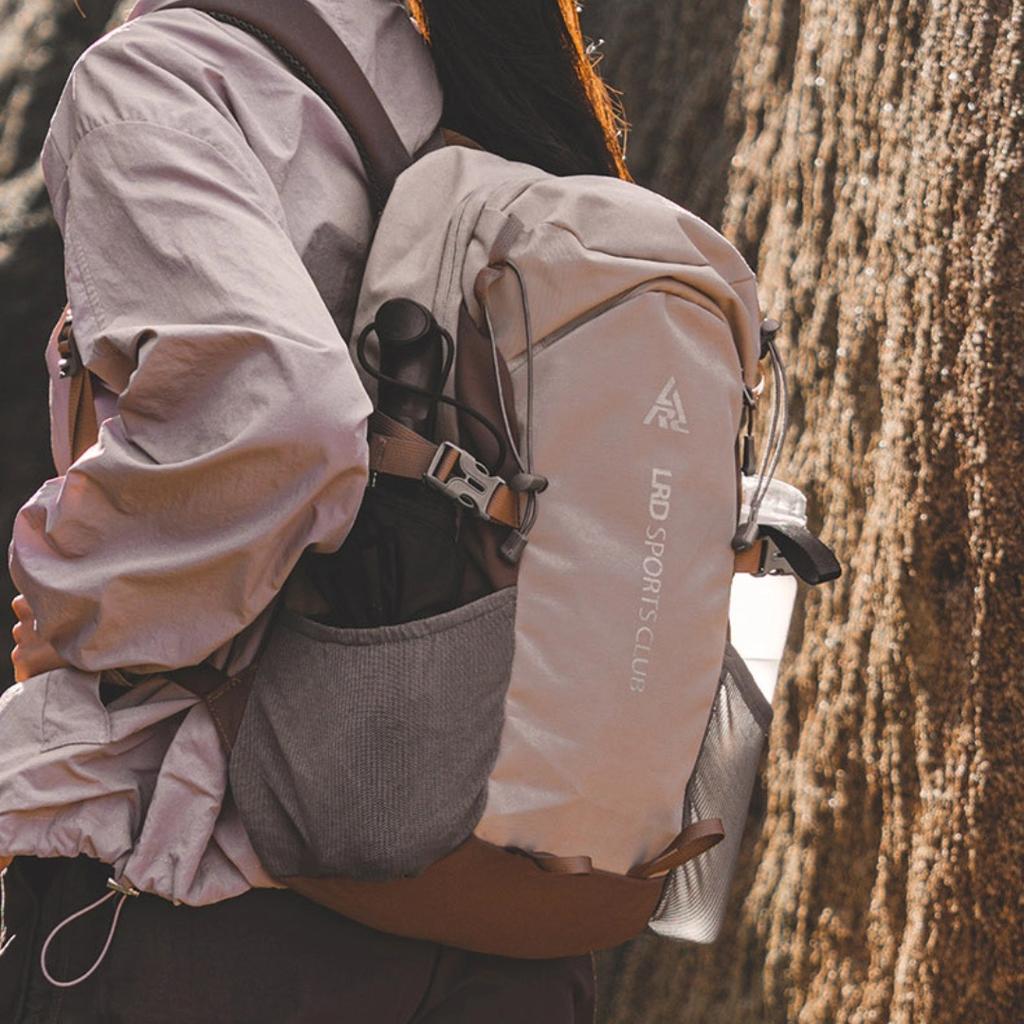 Lightweight Hiking Backpack, Waterproof Backpack for Camping, Travel, Cycling, Comfortable Men's and Women's Outdoor Sports Bags