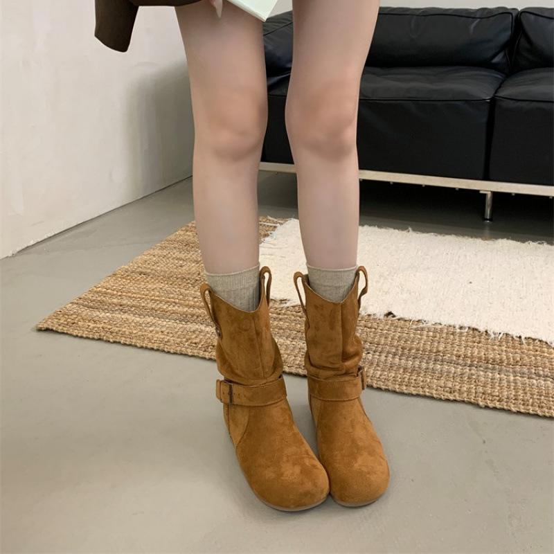 Inner heightening versatile retro stacking boots women's 2025 autumn and winter new boots thick-soled round head matte short boots