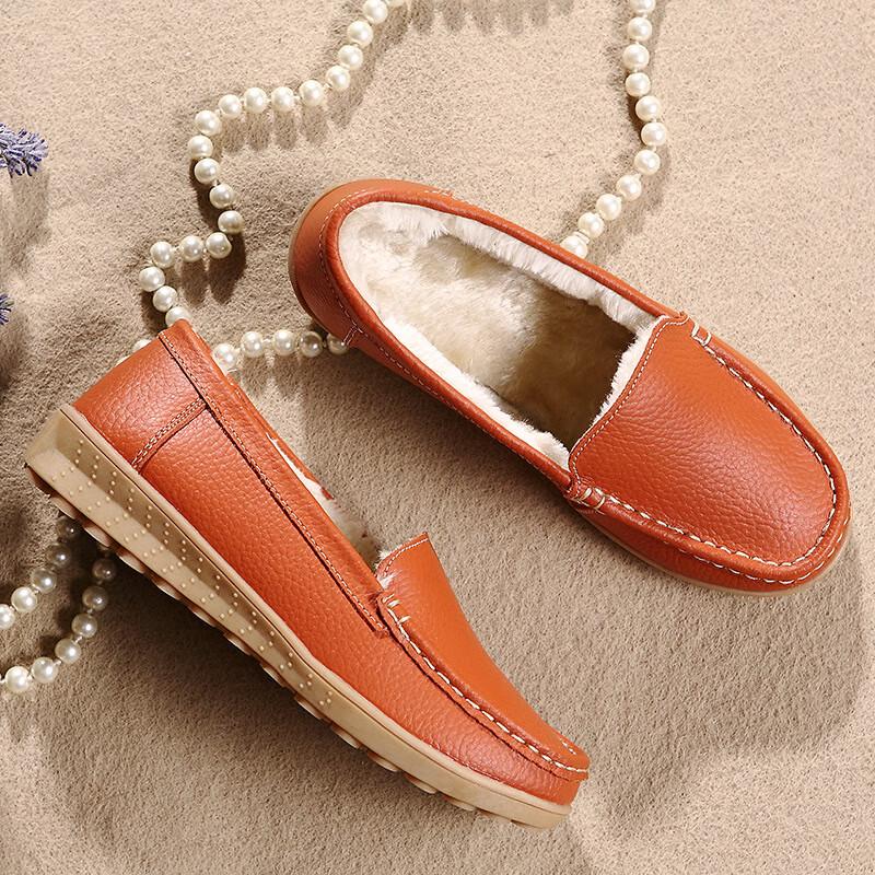 Women's Plush Lined Flat Moccasin Shoes