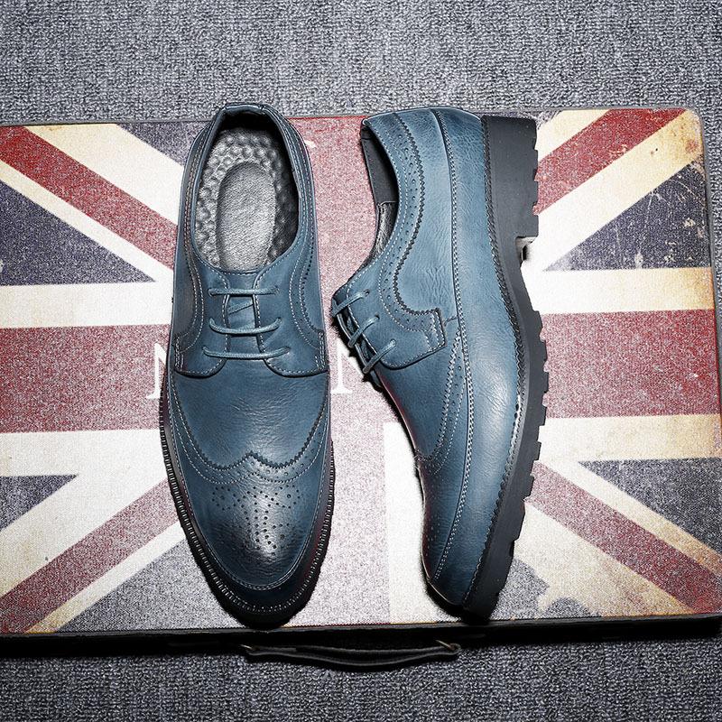 New Fashion Casual Italian Stylist Men Flat Formal Oxfords Wedding Shoe Mens Dress Shoes Leather Brogue Shoes Big Size Hjm0
