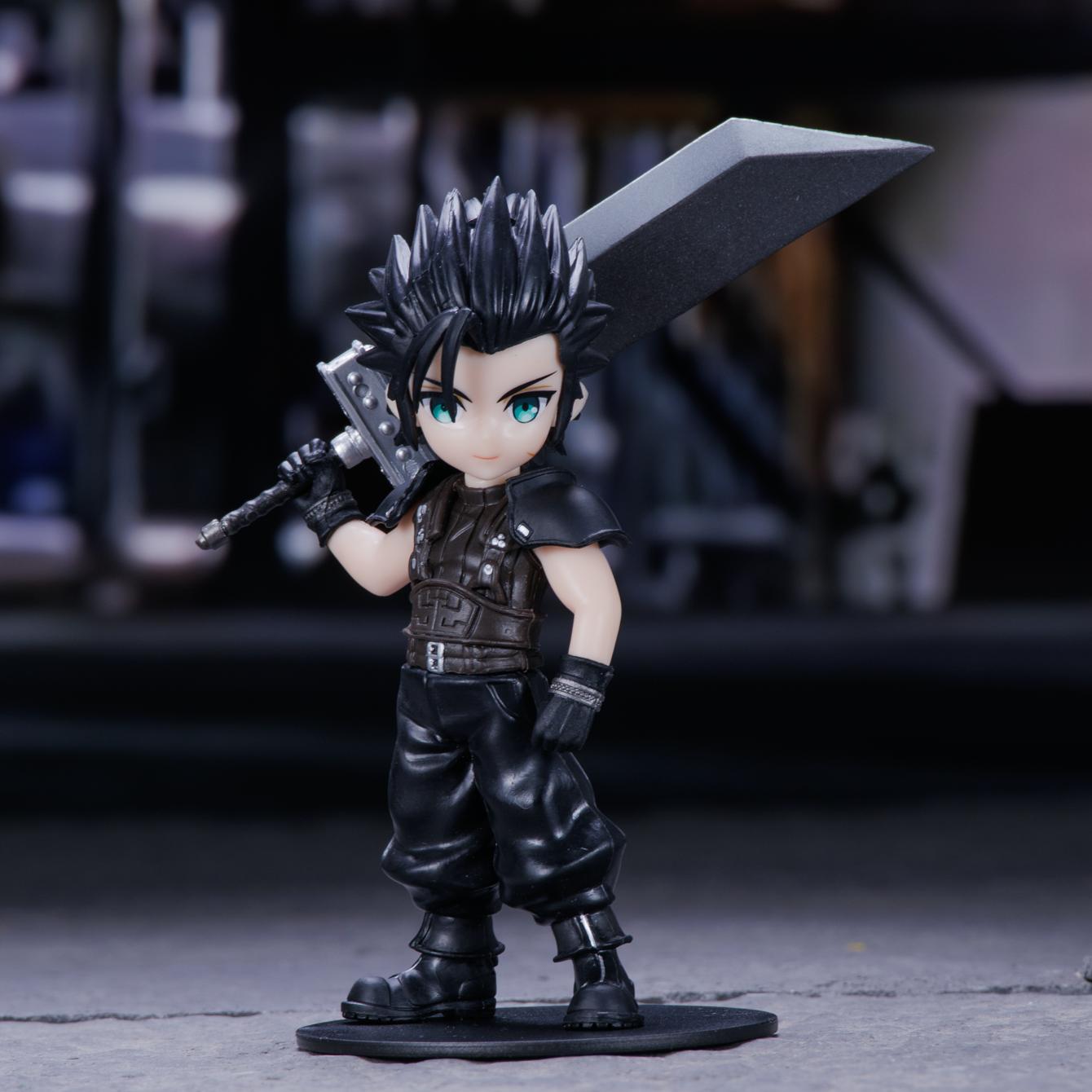

Cloud Tifa Aerith Pose FINAL FANTASY zack model statue anime peripherals small gifts holiday Entertaining Play Safe Kid Friendly Fun