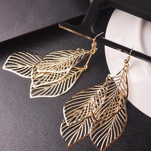 Retro Women's Baroque Style Cluster Hollow Leaves Tassels Hook Dangle Earrings