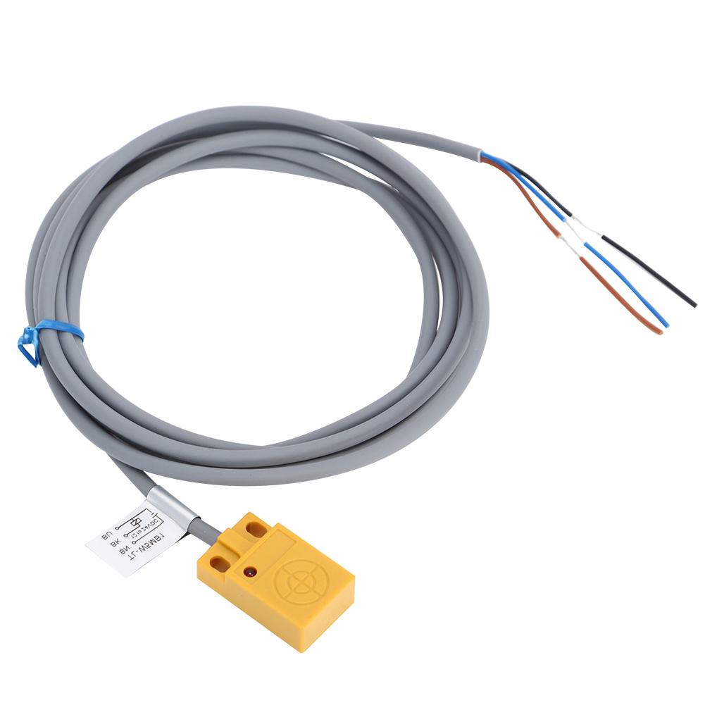Interruttore Sensore di Prossimità BERM Tipo Induttivo Guscio in ABS DC12 24V 3 Fili PNP NO 5mm