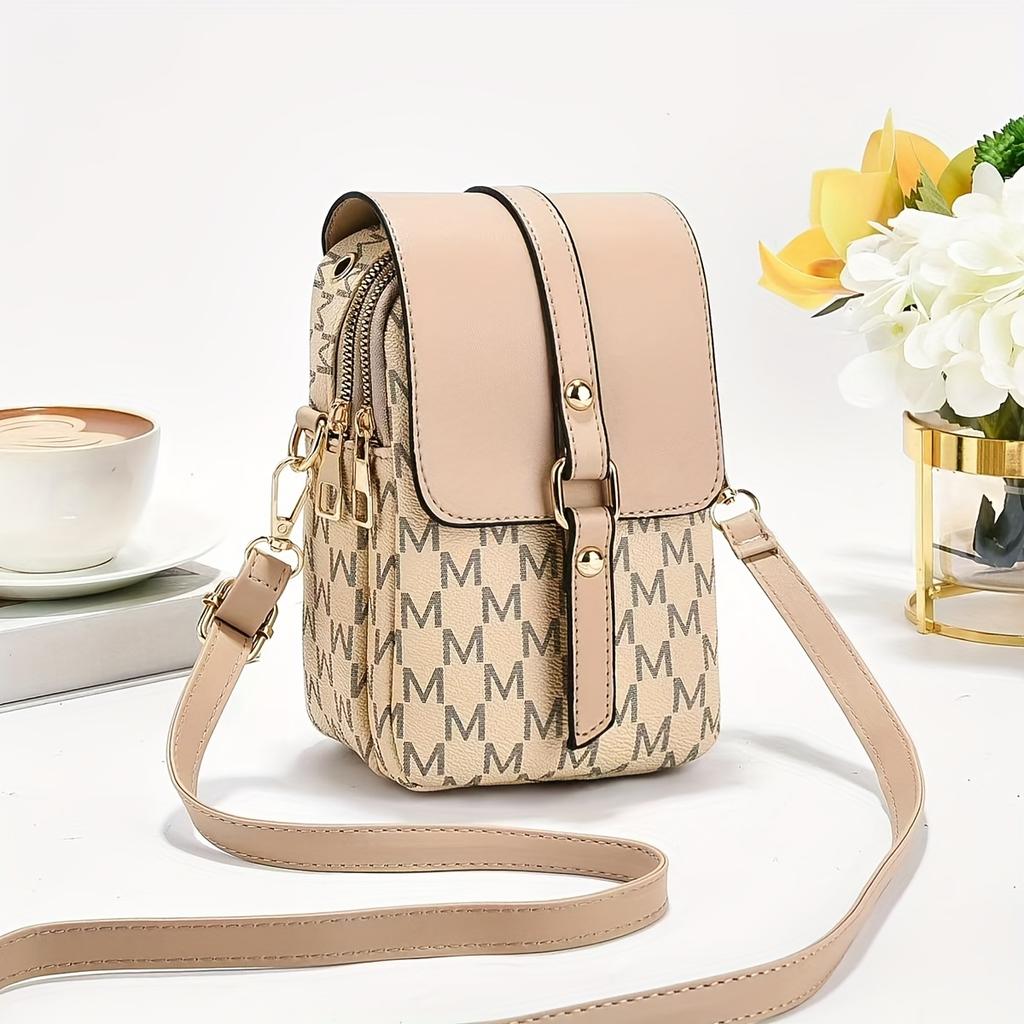 New Stylish and Elegant Multi-Layered Mini Bag with A Classic Design, Perfect for Carrying Your Phone and Suitable for Various Outfits.