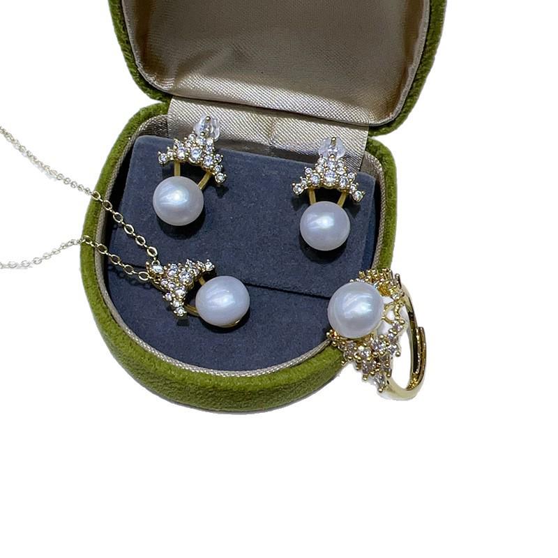 Luxurious Freshwater Pearl Ice & Snow Set: Textured, Niche, Versatile Fashion.