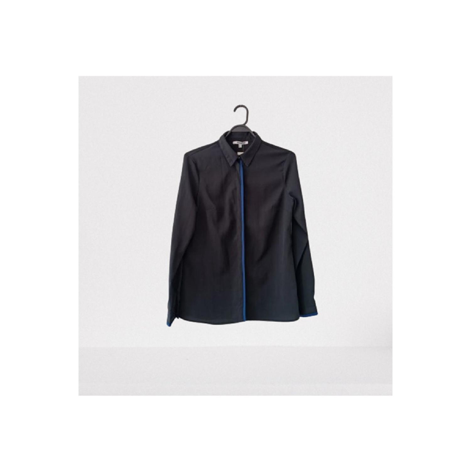 

Black Women s Shirt With Blue Stripe Detail S чёрный