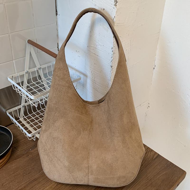 Lazy Wind Large-capacity Suede Bag New Simple Shoulder Underarm Bag Retro Commuter Portable Tote Bag