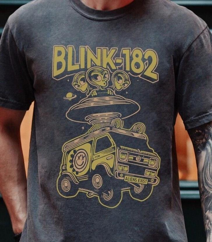 Summer Sale Blink 182 Aliens Exist TShirt Punk Rock Band OnVintage Black  TeeMens Round Neck Short Sleeved Shirt S