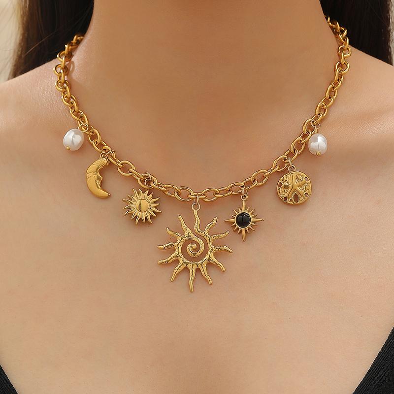 Vintage Stainless Steel Sunflower Multi Charm Necklace for Women Luxury High-End Collarbone Chain Beach Vacation Accessory Gift