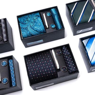 Accessories – Slips og sløyfer