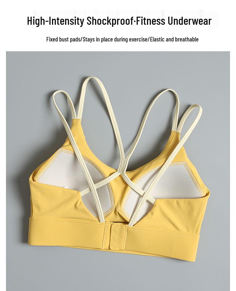 Zestaw Fitness dla Drobnych Kobiet 2024: Biała kurtka do biegania i spodnie do jogi