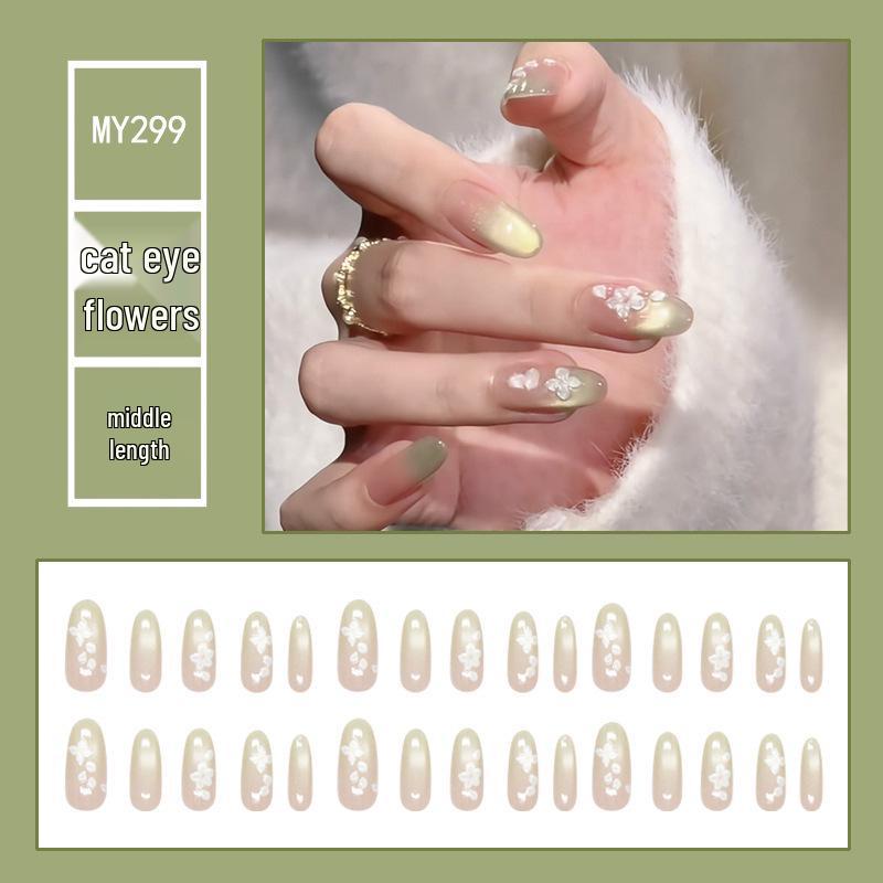 Chasing Light Cat's Eye Crystal Nails: Handmade, Detachable, Flash Diamond Design for Trendy, Stylish Looks.