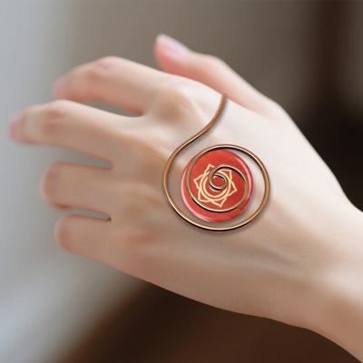 Nastaviteľný medený špirálový prsteň na ruku Energetické liečenie Meditácia Ručne vyrobený náramok na dlaň Špirálový prsteň na dlaň Šperky