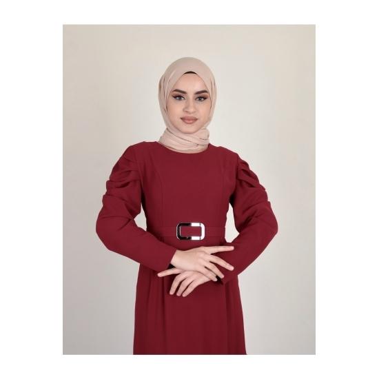 Plisowana spódnica ołówkowa z odkrytymi ramionami i hidżabem