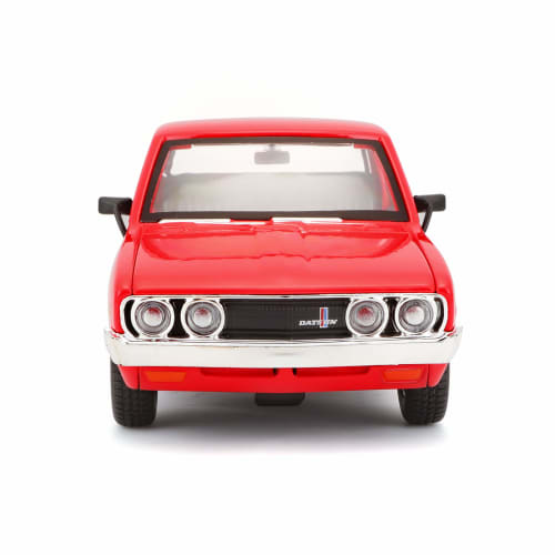 Maisto 1/24 Scale Diecast Model Car of the 1973 Datsun 620 Pickup, Red, Finished Model, 31522