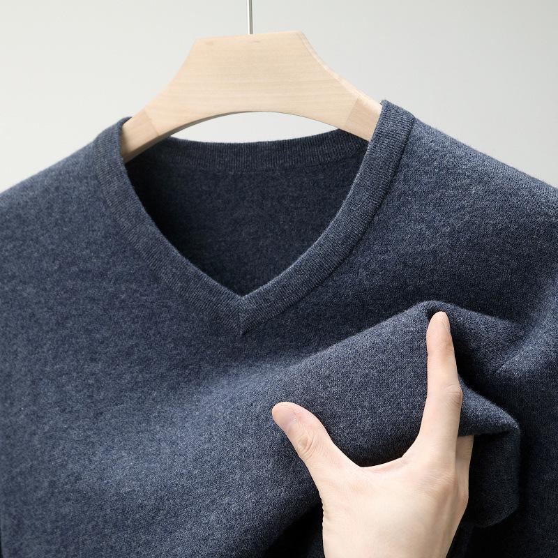 Men's Versatile V-Neck Cashmere Sweater: Warm Autumn/Winter Knit for Middle-Aged & Young Adults