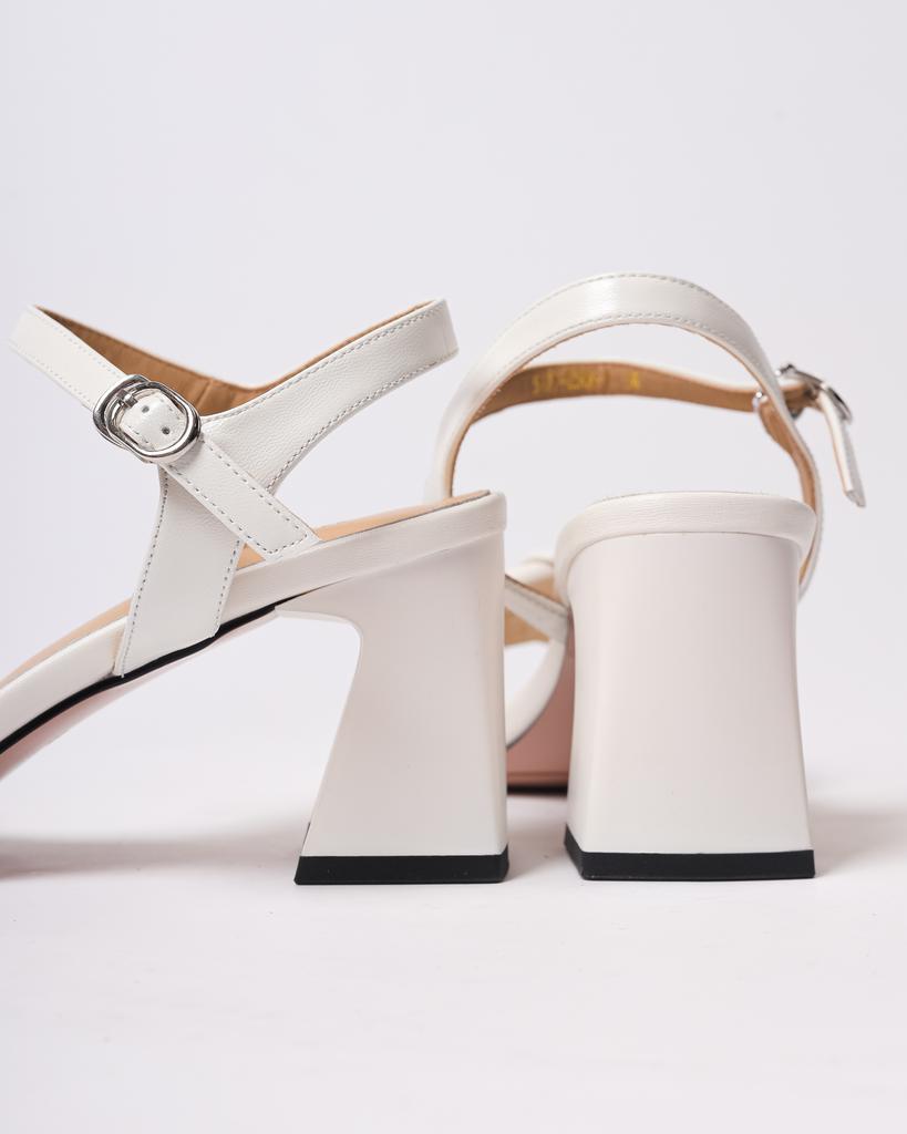 Босоножки на каблуке Melanda 5177506 36 белые кожа