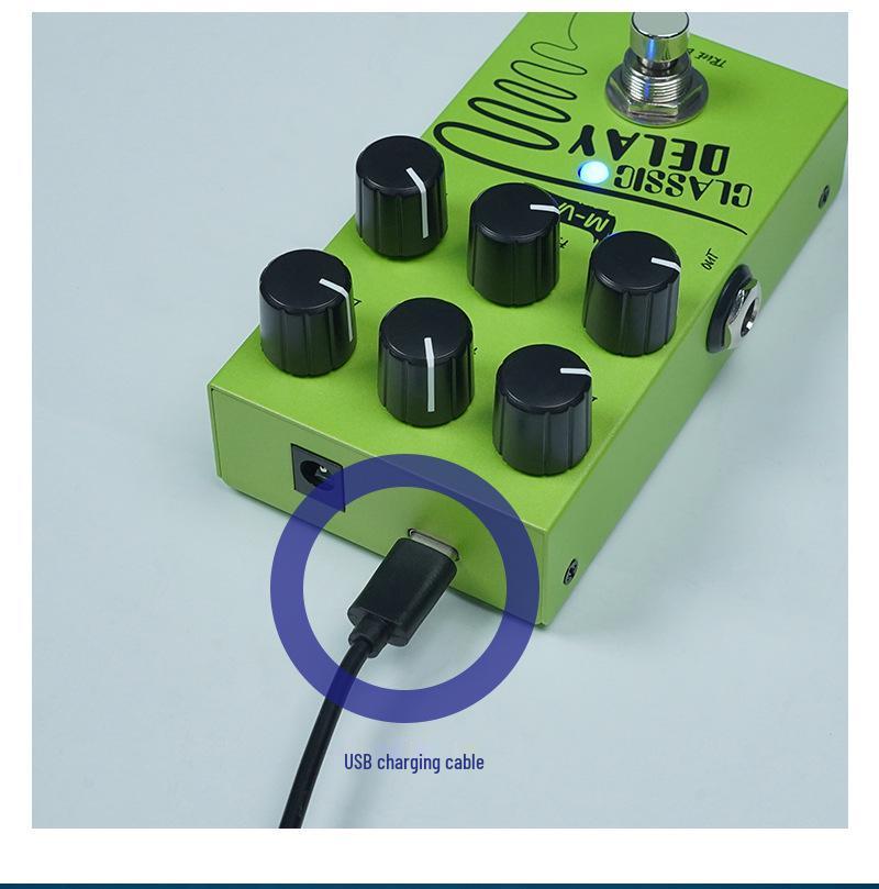 Mini Guitar Pedal: Classic Digital Delay with Built-in Portability
