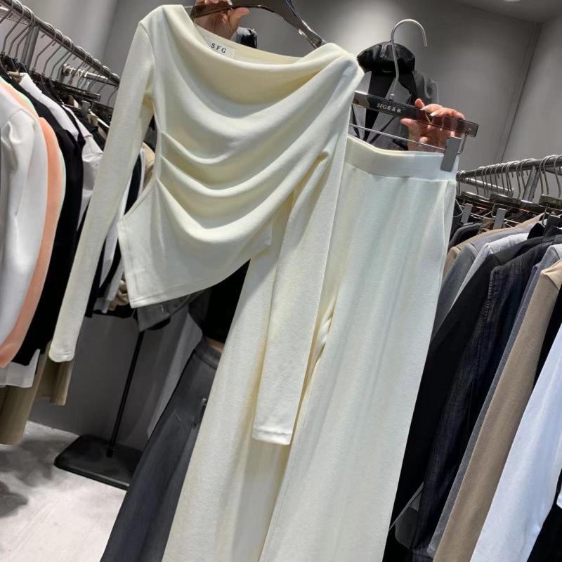 

2024 Autumn Women s Irregular Waist T-Shirt & High-Waisted Casual Pants Set L (105-120 jin)