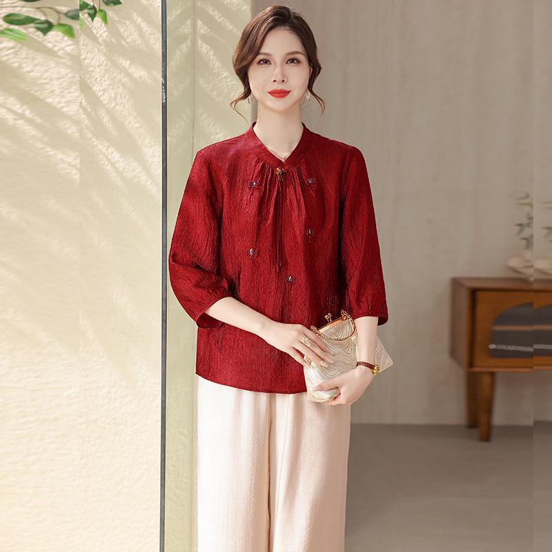 

2026 Summer Embroidered Seven-Sleeve Chiffon Blouse for Middle-Aged Women, Fashionable & Loose 3XL (Recommended for 135-145 lbs) алый