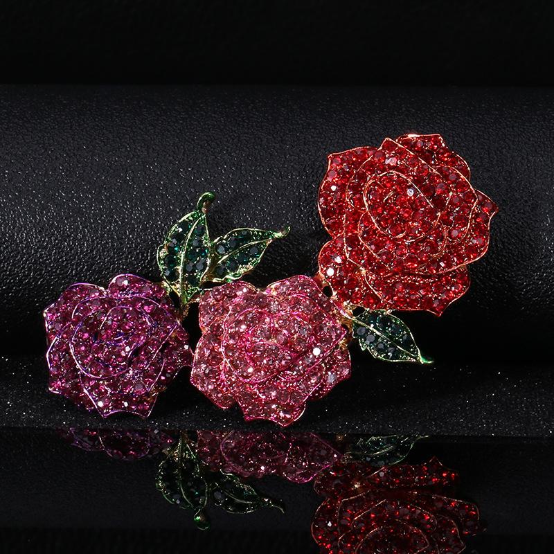 

Модная бижутерия Брошь со стразами Темперамент Знаменитость Одежда Зажим для воротника Свадебная вечеринка Подарок Одежда Универсальные аксессуары