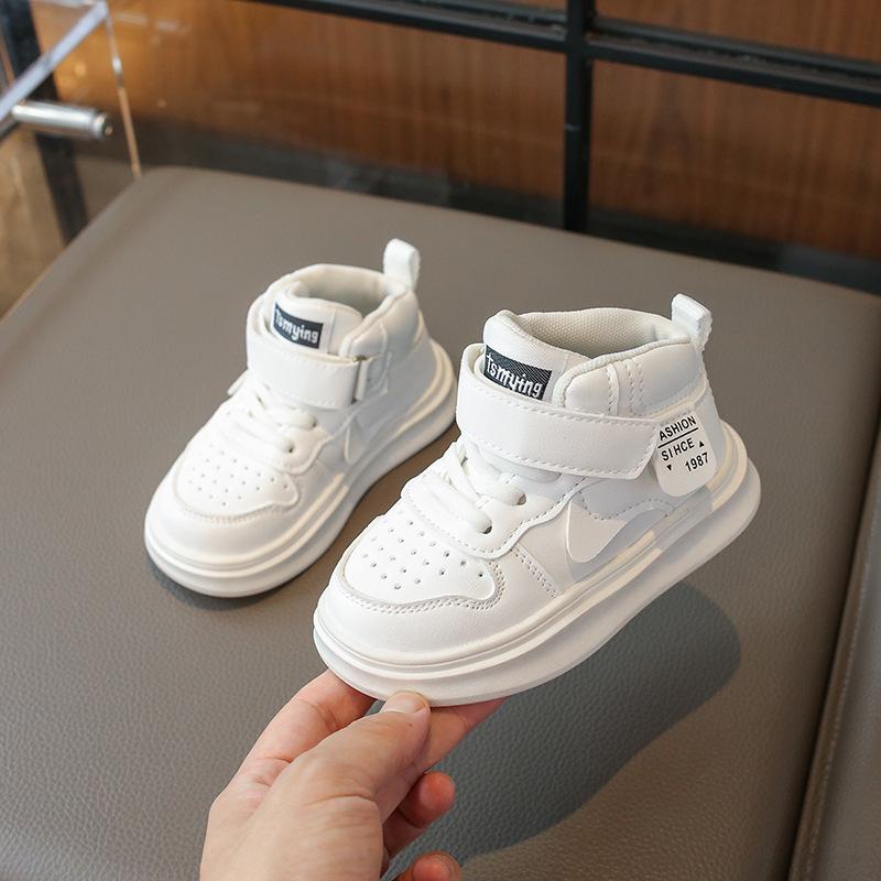 

Детские красивые высокие кроссовки 2025 осень модные кроссовки для мальчиков повседневная обувь для девочек 21