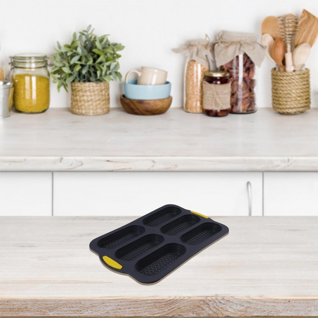 Silicone Baking Pan Designed To Withstand High Temperatures Safely