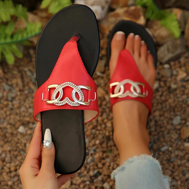 Fashion Fashion Metal Decor Summer Flip Flops for Women Lightweight Clip Toe Flat Sandals Woman Comfortable Non Slip Beach Slippers 2025