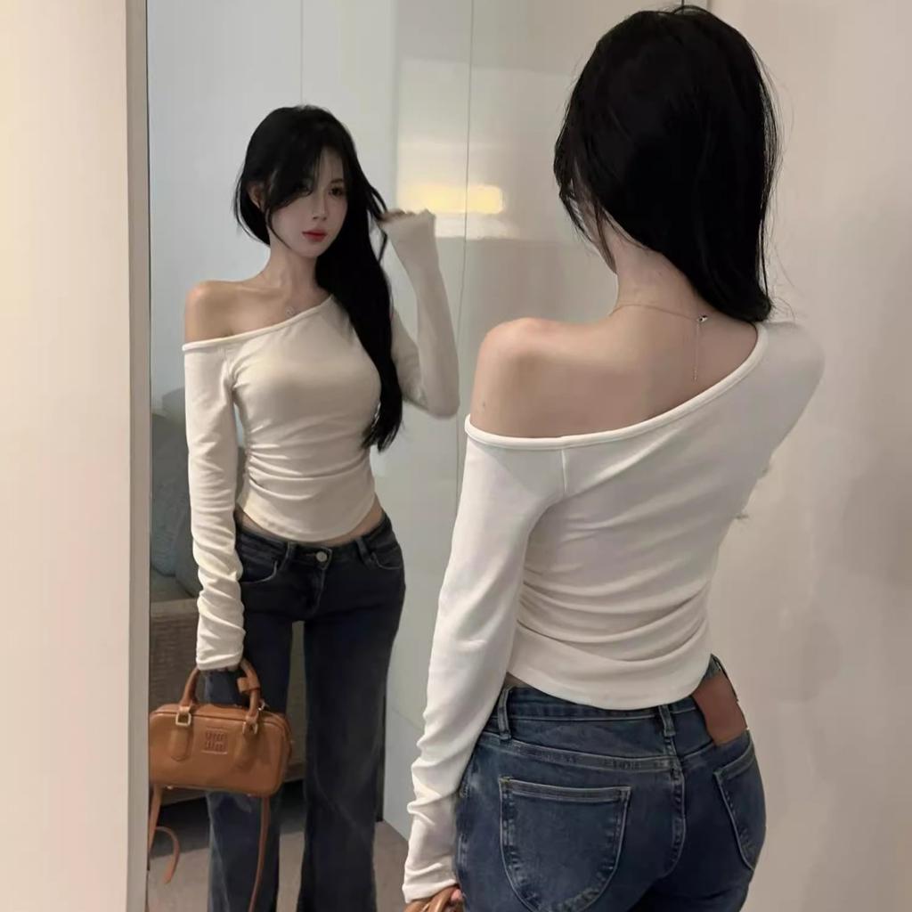Sweet Spice Girl Slant Shoulder Long Sleeve Solid Color T-Shirt Women's 2025 Autumn Slim-Fit Versatile One-Word Shoulder Bottom Shirt Top