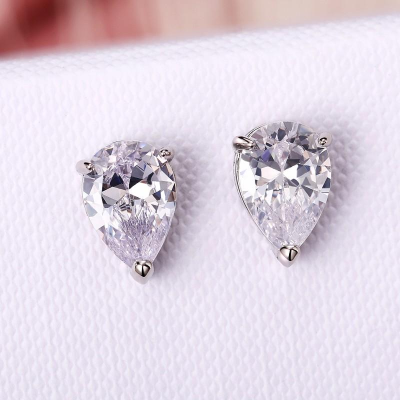 Pear Crystal Cubic Zirconia Stud Earrings Simple Versatile Ear Accessories for Women High Quality Silver Color Jewelry