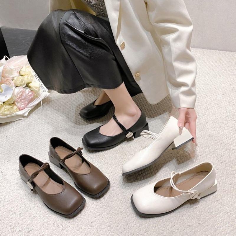 Classic Retro White Mid Heel Pumps Chic Women's Round Head Square Heel Sandals Mary Jane Buckle Strap Block Heel Shoe For Women