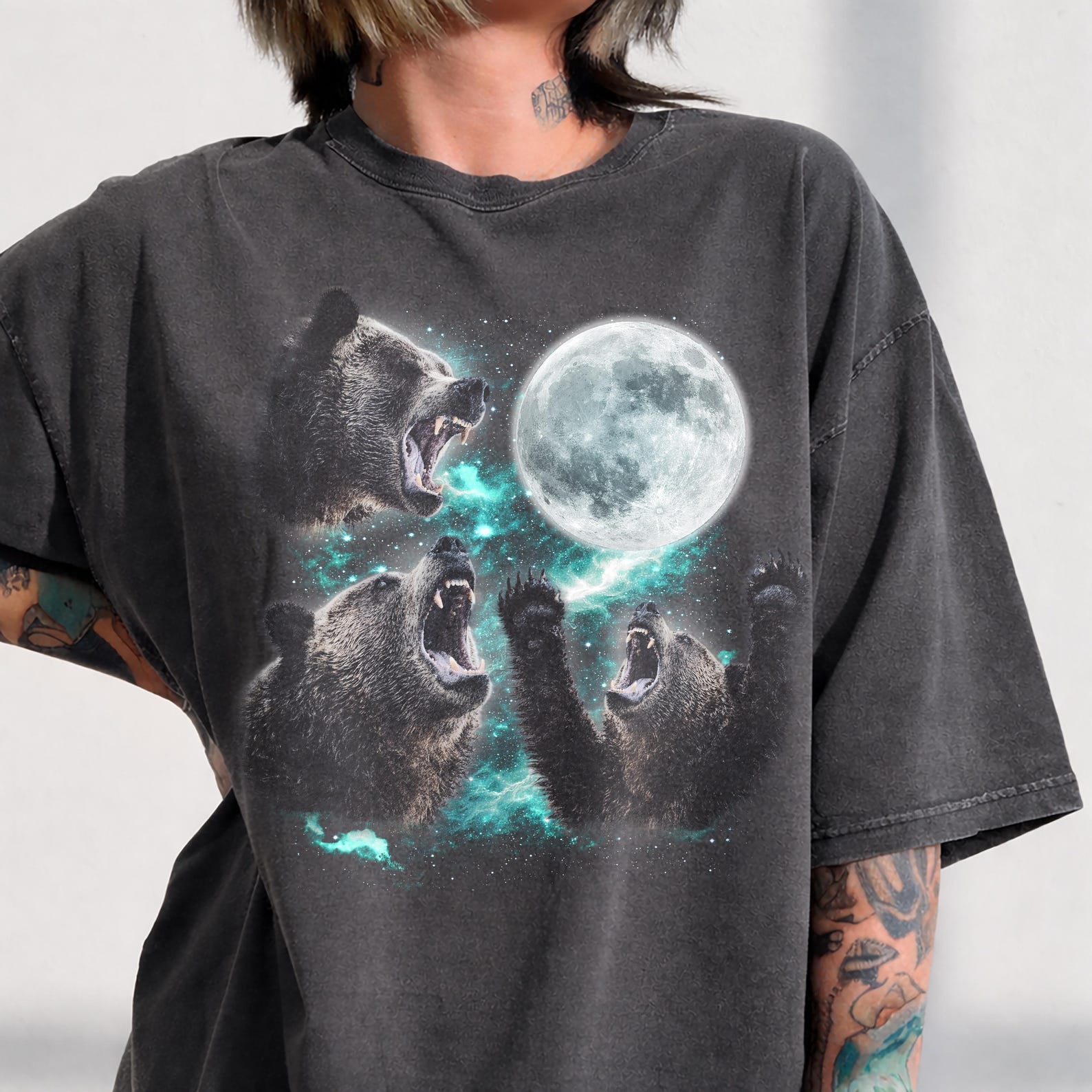 Three Bears Howling Moon Graphic Tee, Vintage Wildlife Retro Grizzly Shirt S