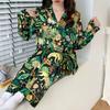 Cartoon-Tierdruck Langarm-Schlafanzug Damen Frühling und Sommer Neu Haus Cardigan Hose Set Kann Getragen Werden