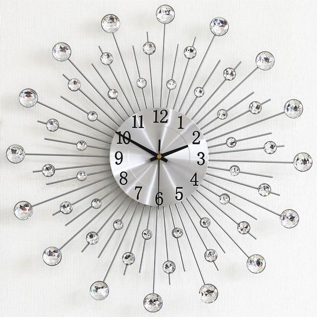 Trendy European Iron Art Living Room Wall Clock: Stylish Home Quartz Timepiece