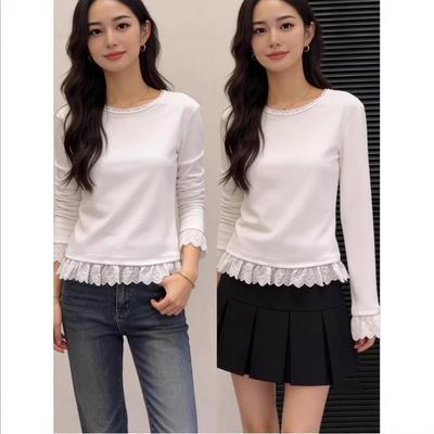 Women's Slim Fit White Lace Trim Long-Sleeved T-Shirt, Round Neck, Korean Style, Perfect Base Layer for Early Autumn