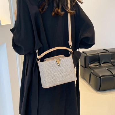 Korean Niche Sequin Fashion Crossbody Bag – Trendy Euro-American Style with Personalized Letter Design
