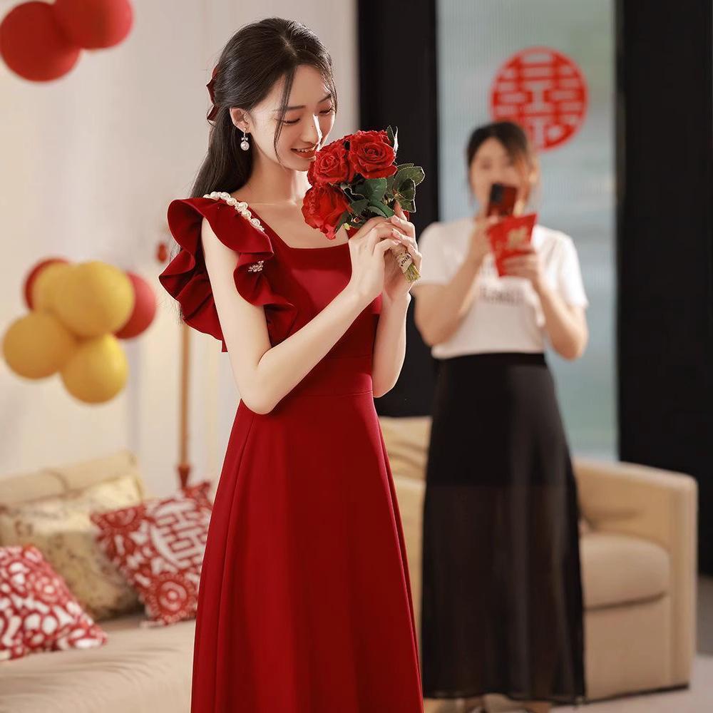 Toast clothes Bridal engagement dress Red flying sleeve dress Women can wear new models at ordinary times